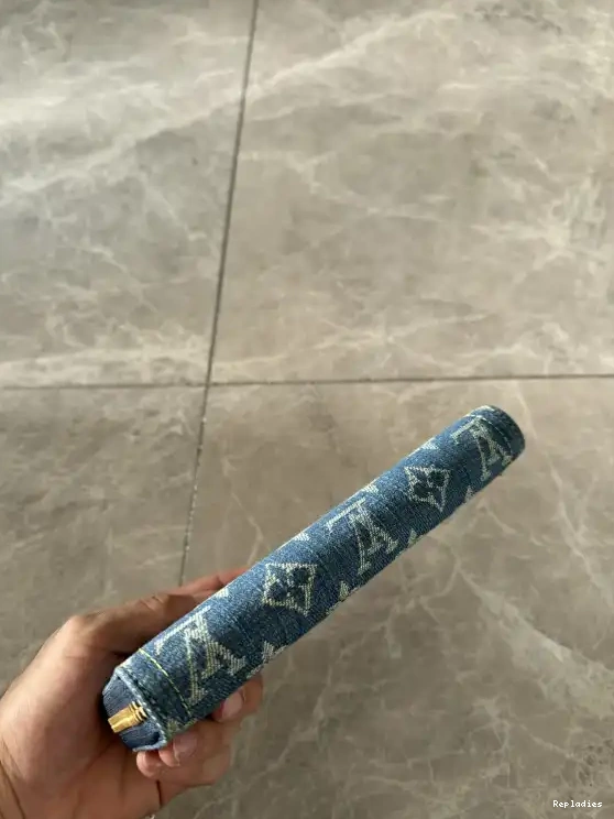 Repladies WALLET VUITTON ZIPPY LOUIS 0621
